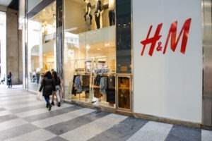 Abogado de Accidentes y Lesiones por Resbalones y Caídas de H&M en Florida