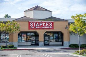 Abogado de Accidentes por Resbalones y Caídas de Florida Staples