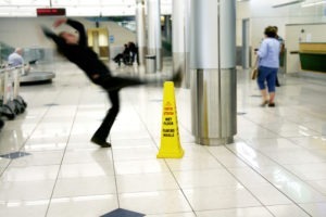 Abogado de Accidentes y Lesiones por Resbalones y Caídas en el Aeropuerto Internacional de Miami